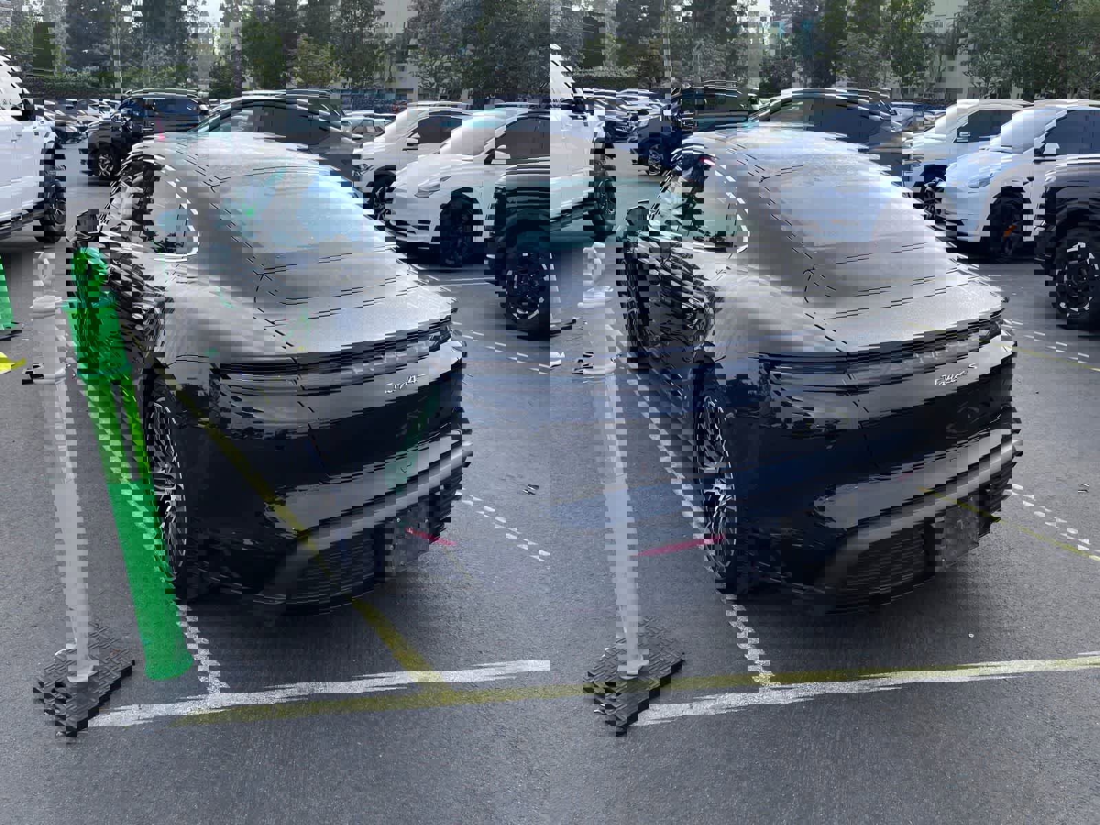 Used 2022 Porsche Taycan 4S image 4