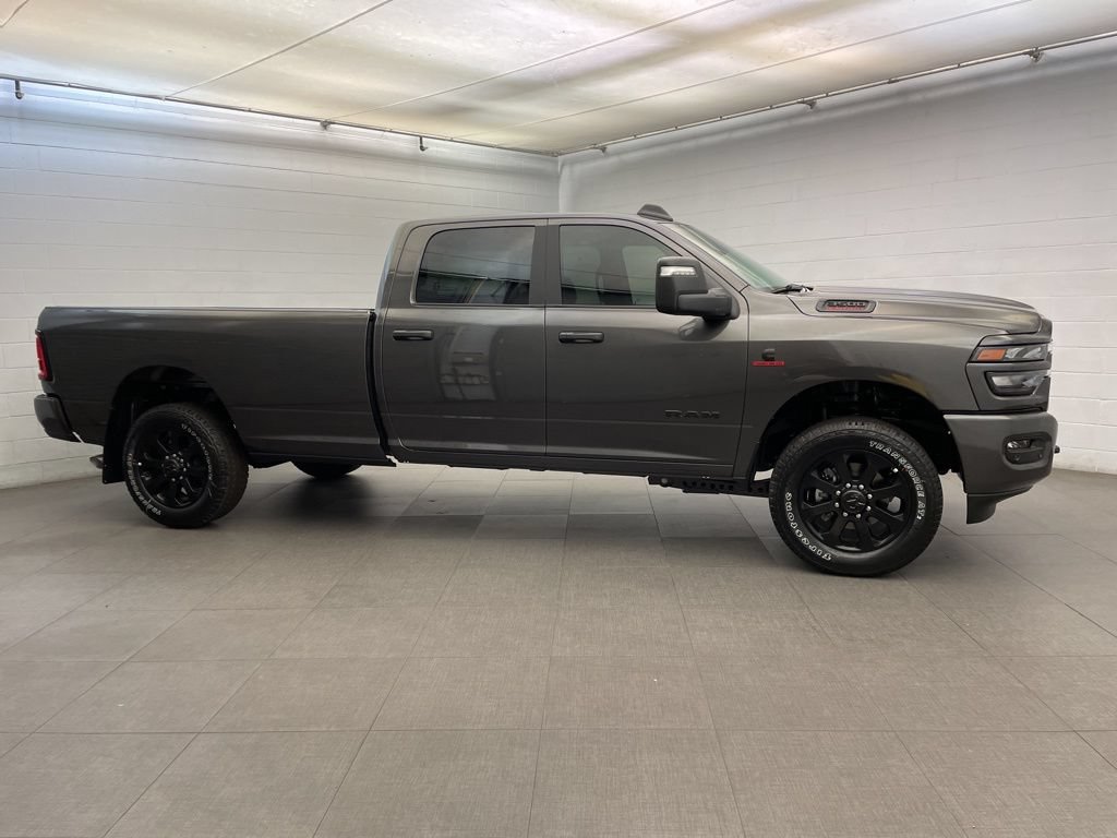 New 2026 RAM 3500 Big Horn AWD/4WD image 2