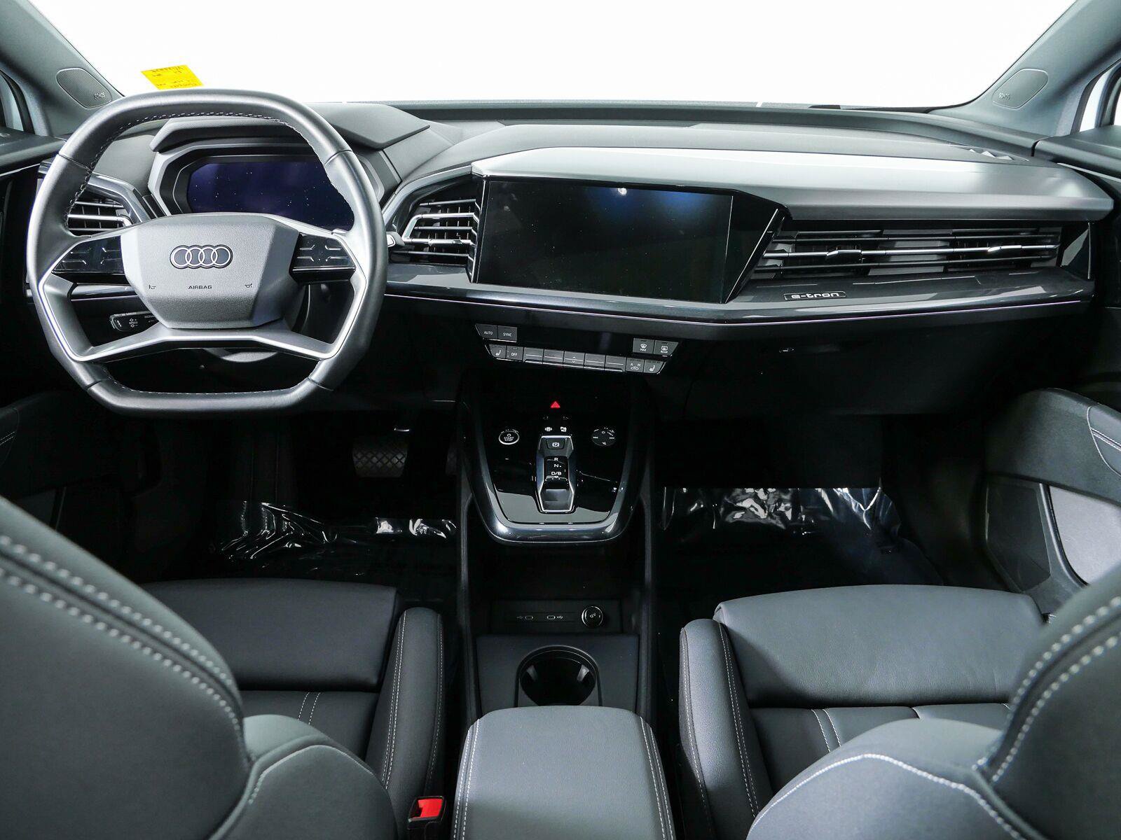 Used 2024 Audi Q4 e-tron Premium Plus w/ Premium Plus AWD/4WD image 21