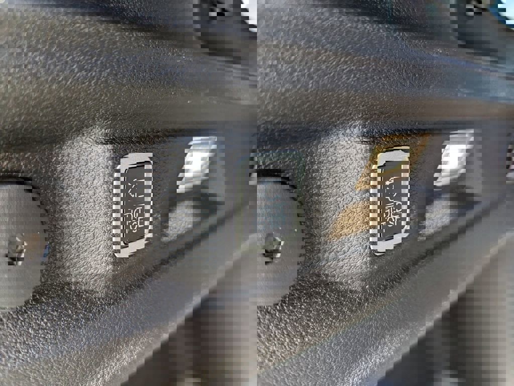 Used 2021 Jeep Grand Cherokee L Limited image 9