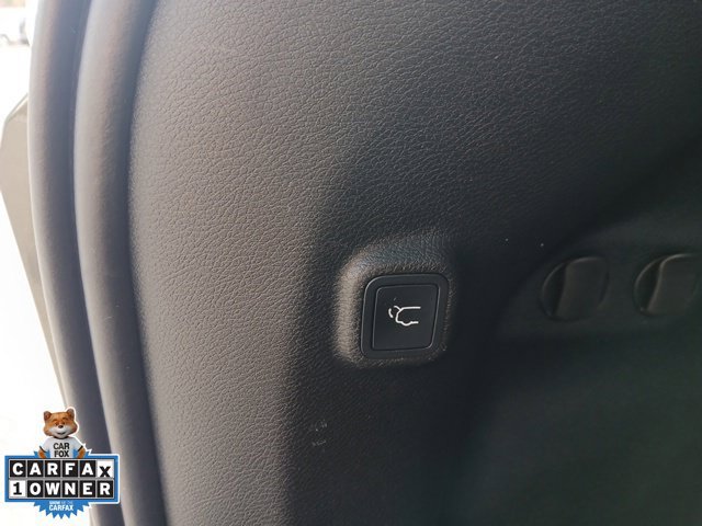 Used 2019 Jeep Cherokee Latitude Plus w/ Comfort/Convenience Group AWD/4WD image 13