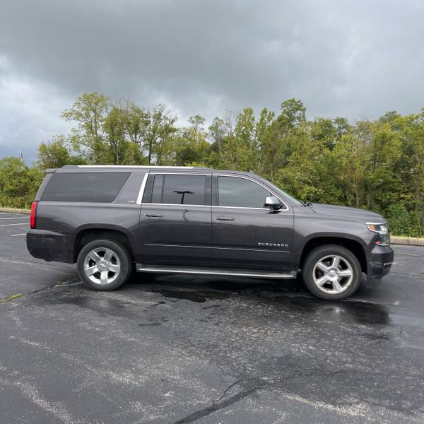 Used 2016 Chevrolet Suburban LTZ image 7