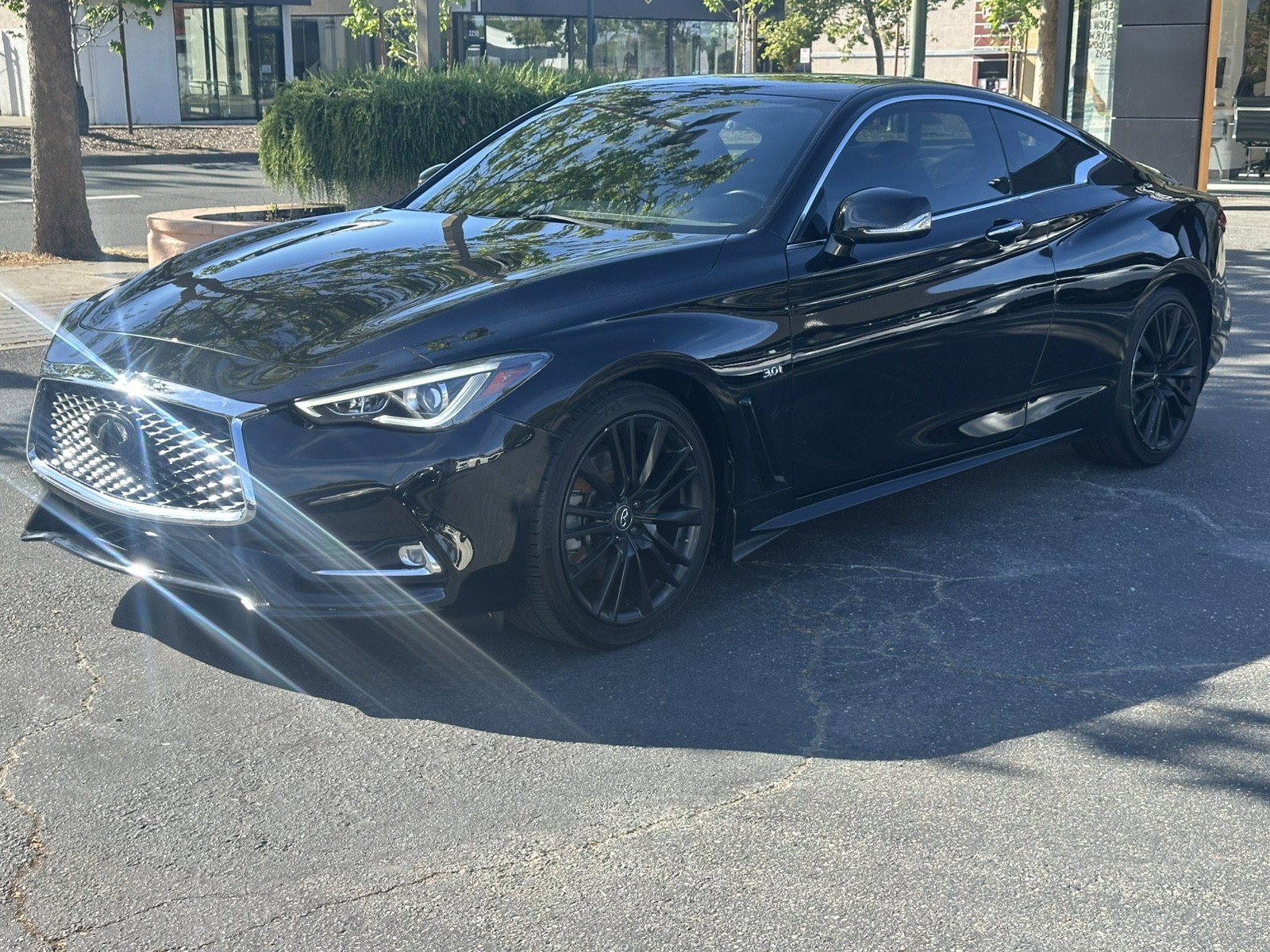 Used 2017 INFINITI Q60 Sport w/ Premium Plus Package 3.0T image 3
