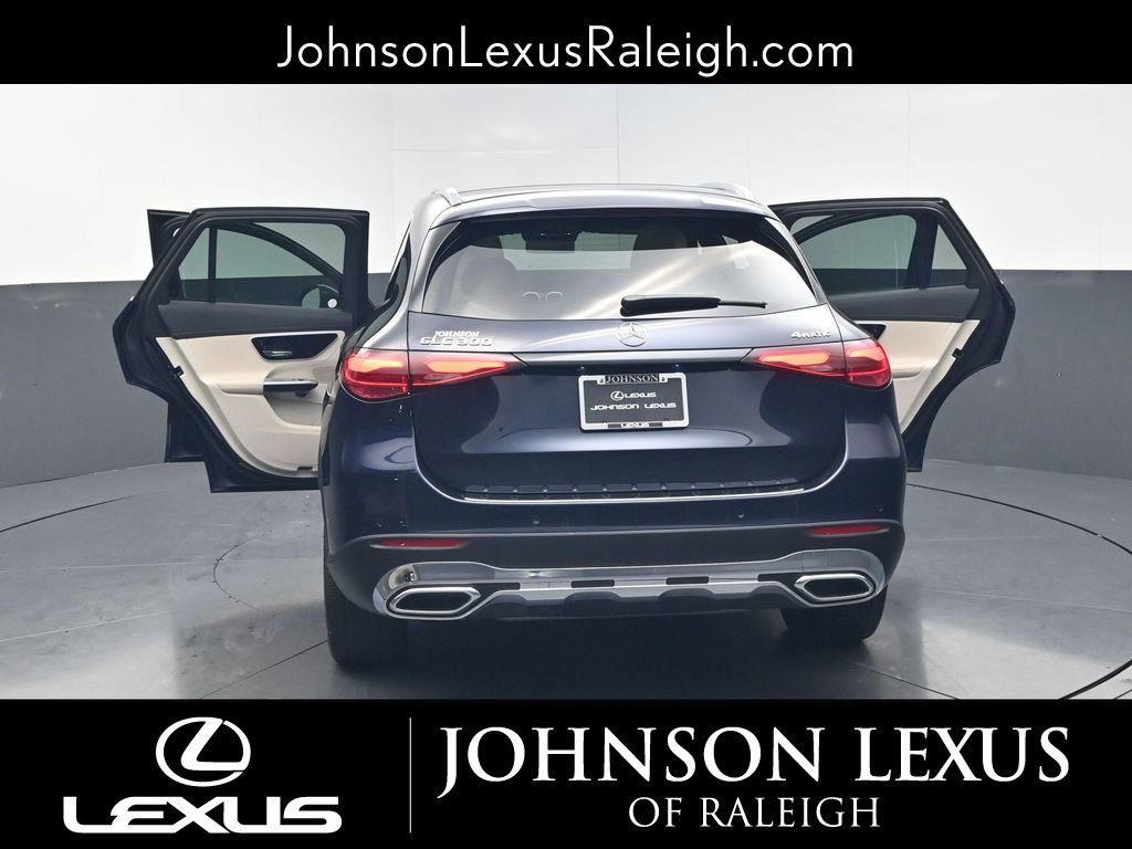 Used 2024 Mercedes-Benz GLC 300 4MATIC image 34