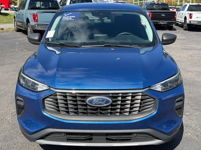 Used 2023 Ford Escape Active AWD/4WD image 9