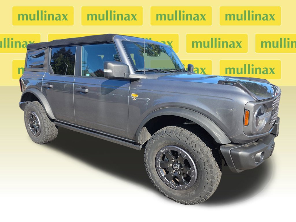 Used 2022 Ford Bronco Badlands AWD/4WD image 1