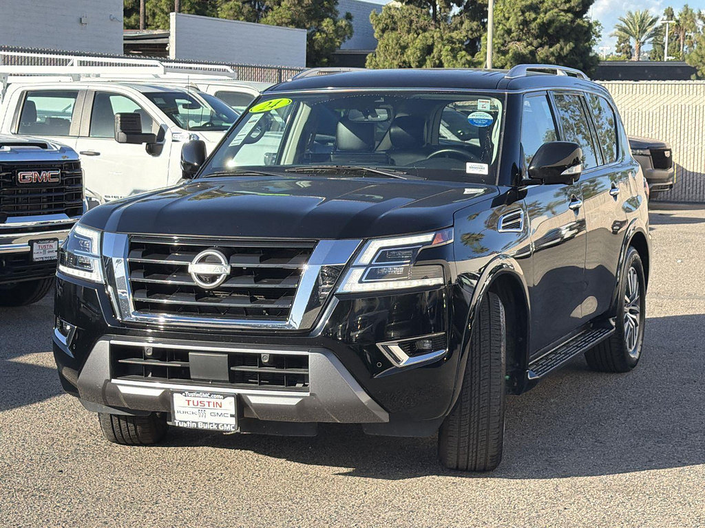 Used 2024 Nissan Armada SL w/ Captain's Chairs Package RWD image 3
