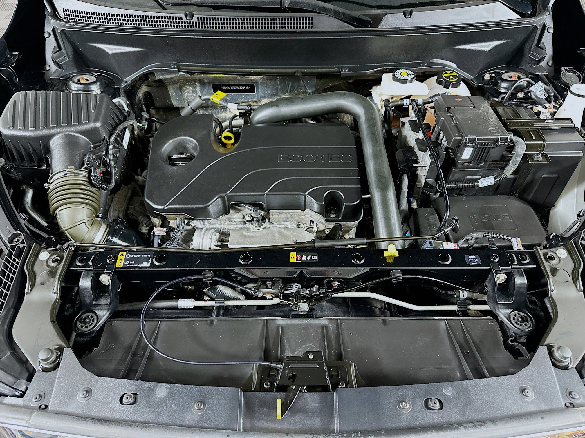 Used 2024 GMC Terrain SLT image 27