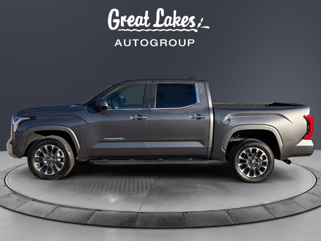 Used 2025 Toyota Tundra Limited AWD/4WD image 2