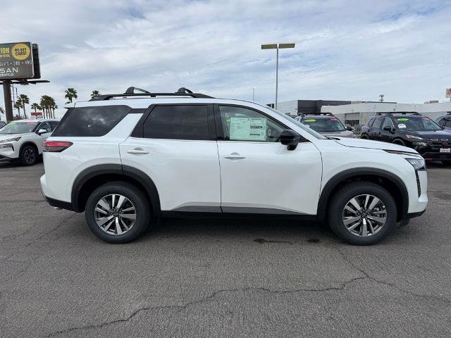 New 2026 Nissan Pathfinder SL image 7