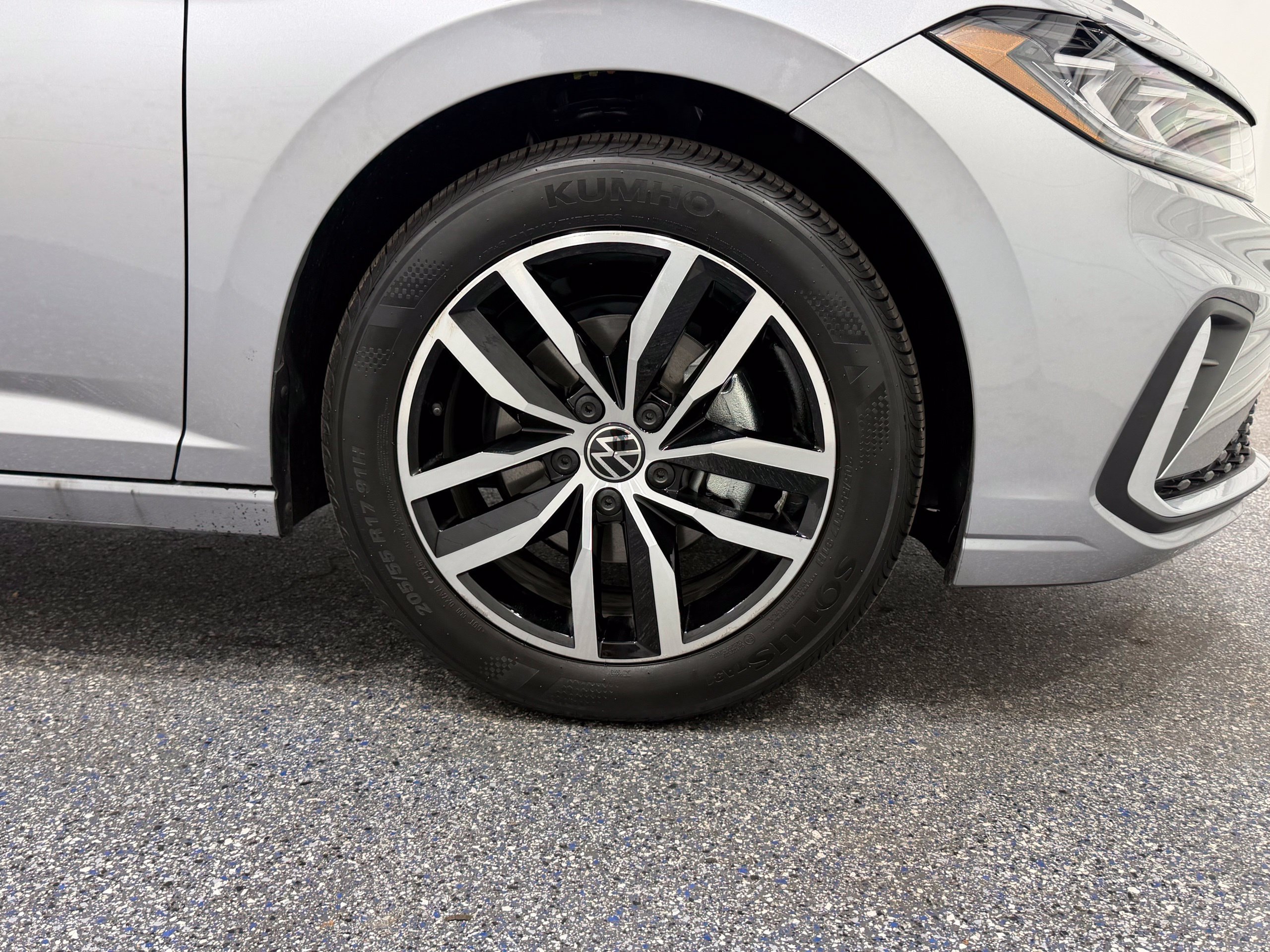 Certified 2026 Volkswagen Jetta SE FWD image 14