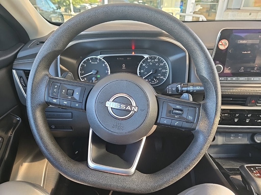 Used 2024 Nissan Rogue S FWD image 5