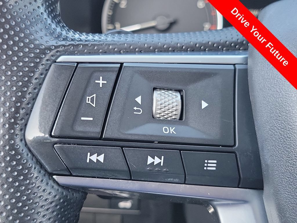 Used 2023 Mitsubishi Outlander SE FWD image 7