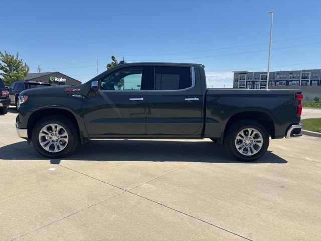 Used 2025 Chevrolet Silverado 1500 LTZ w/ LTZ Premium Package AWD/4WD image 36