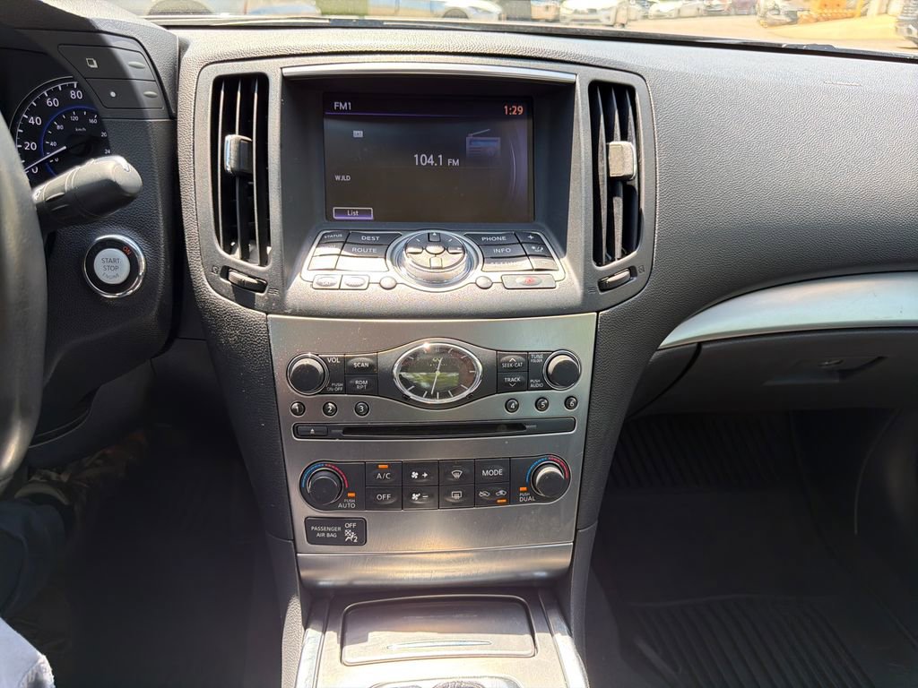 Used 2013 INFINITI G37 x w/ Premium Pkg AWD/4WD image 6