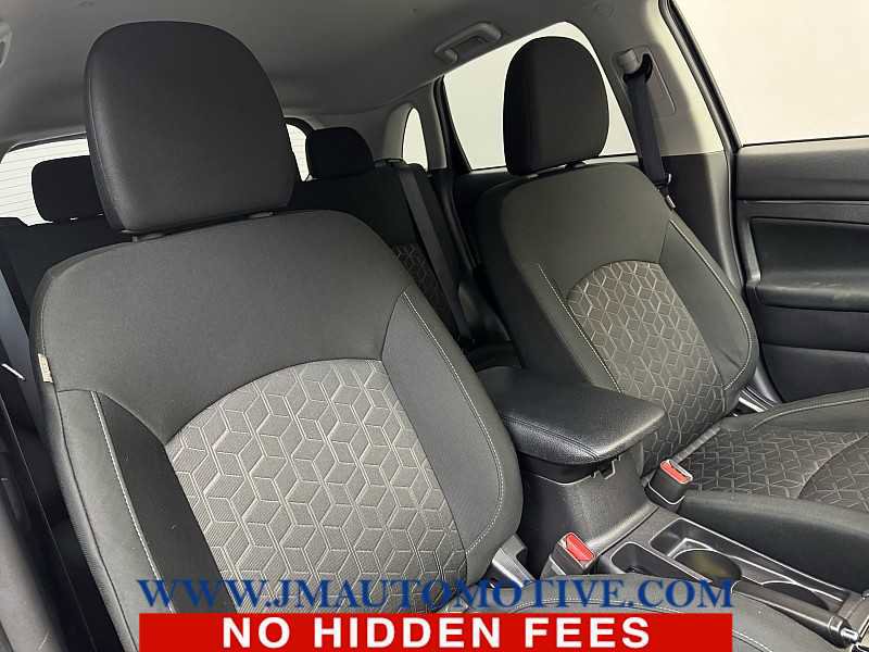 Used 2025 Mitsubishi Outlander Sport ES AWD/4WD image 20
