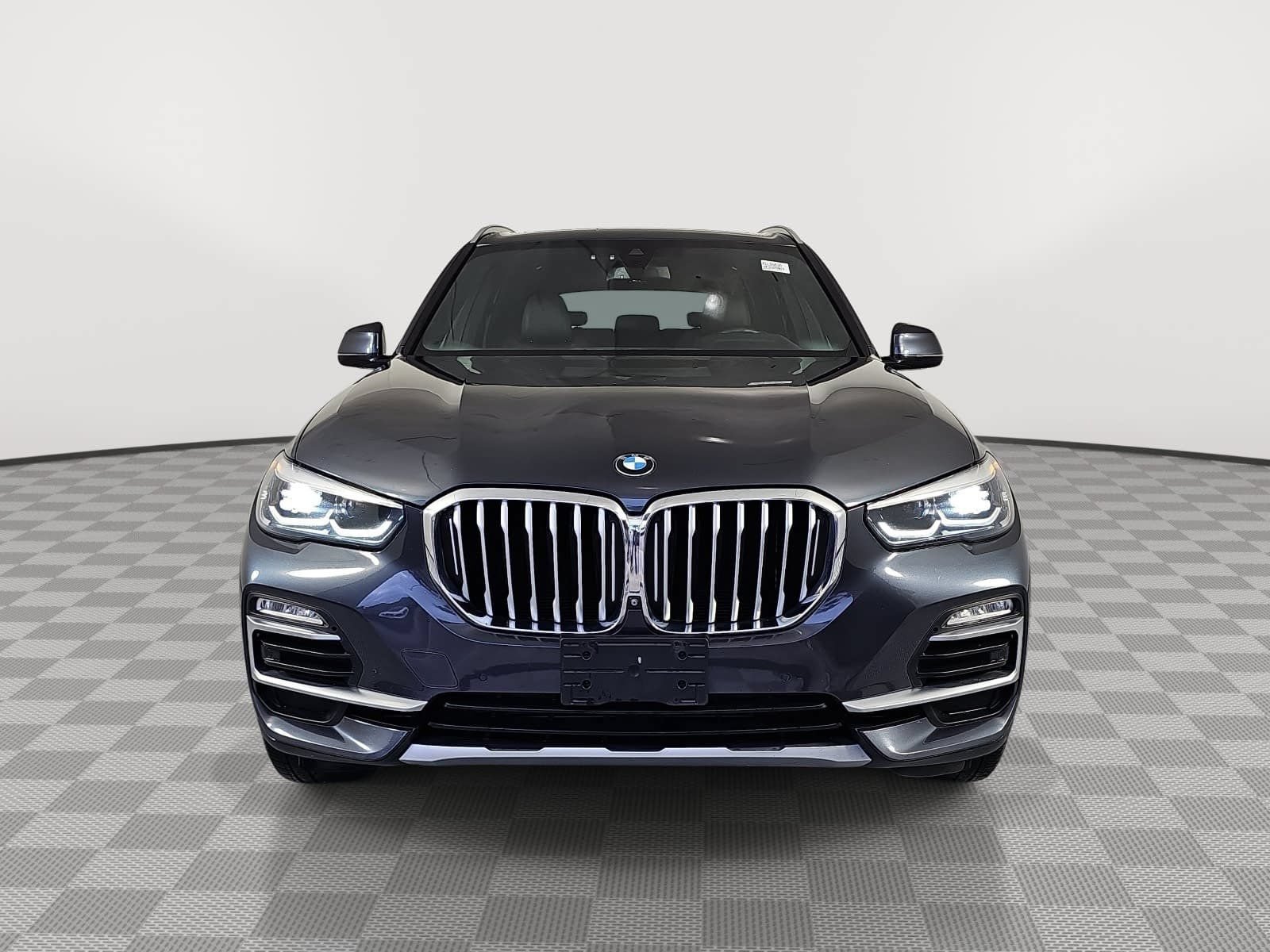 Used 2019 BMW X5 xDrive40i w/ Convenience Package AWD/4WD image 3