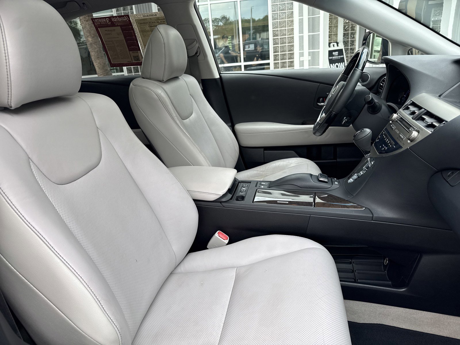 Used 2015 Lexus RX 450h FWD image 34