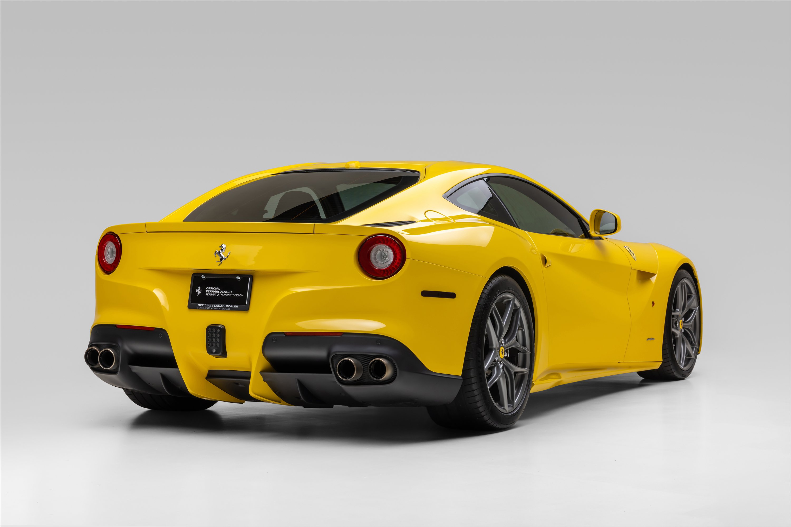 Certified 2017 Ferrari F12 Berlinetta RWD image 9