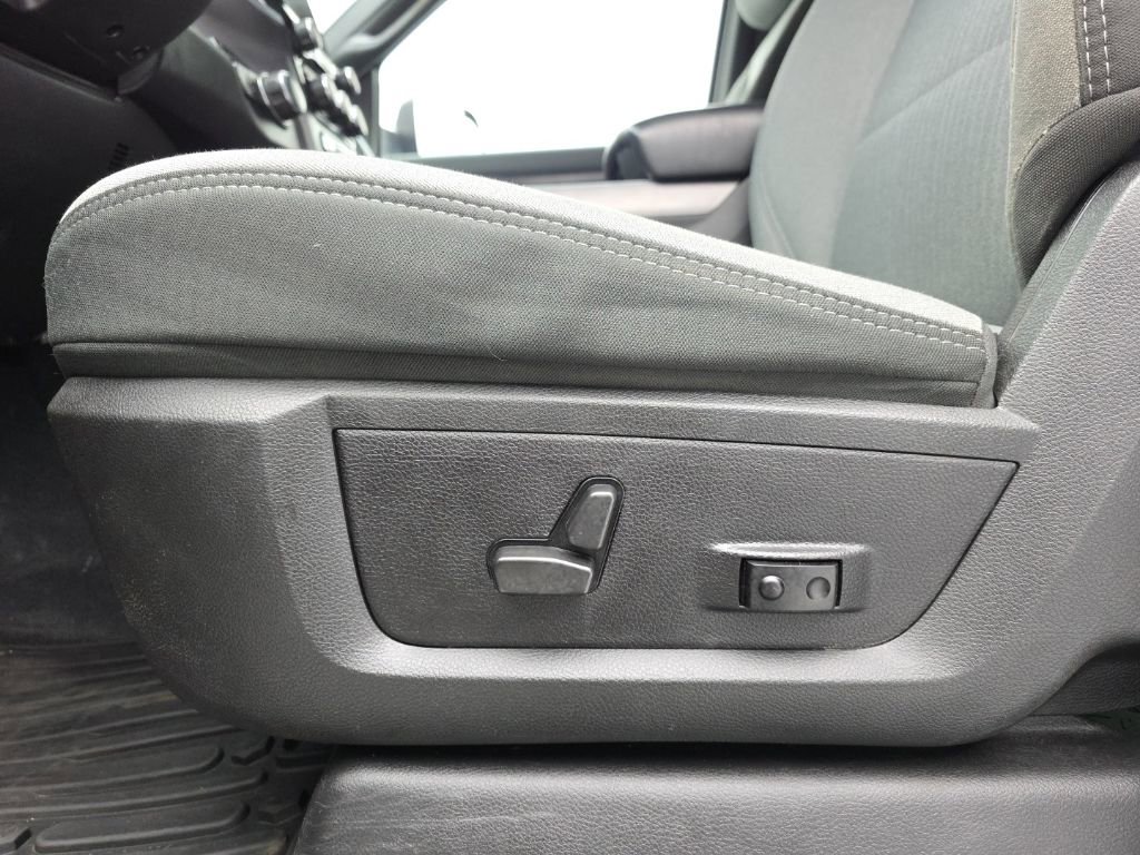 Used 2022 RAM 3500 Big Horn w/ Level C Equiment Group image 22