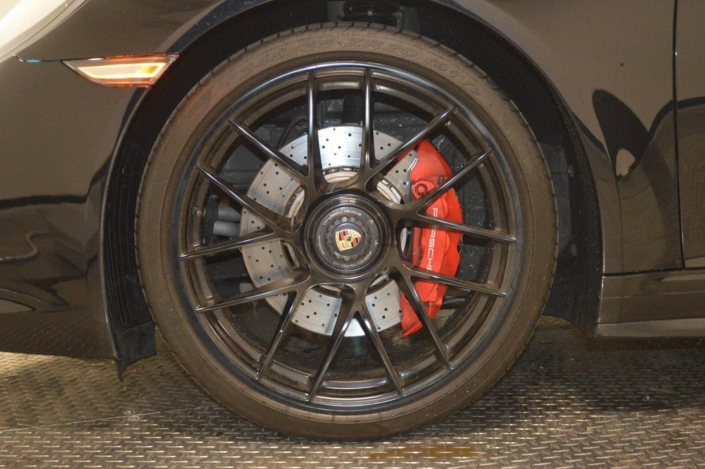 Certified 2019 Porsche 911 Targa 4 GTS AWD/4WD image 13