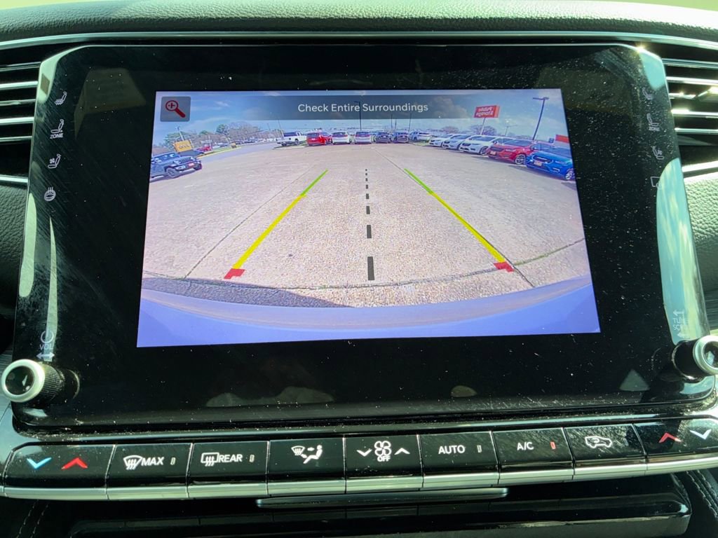 Used 2024 Jeep Wagoneer L Series III w/ Flexible Seating Group image 32