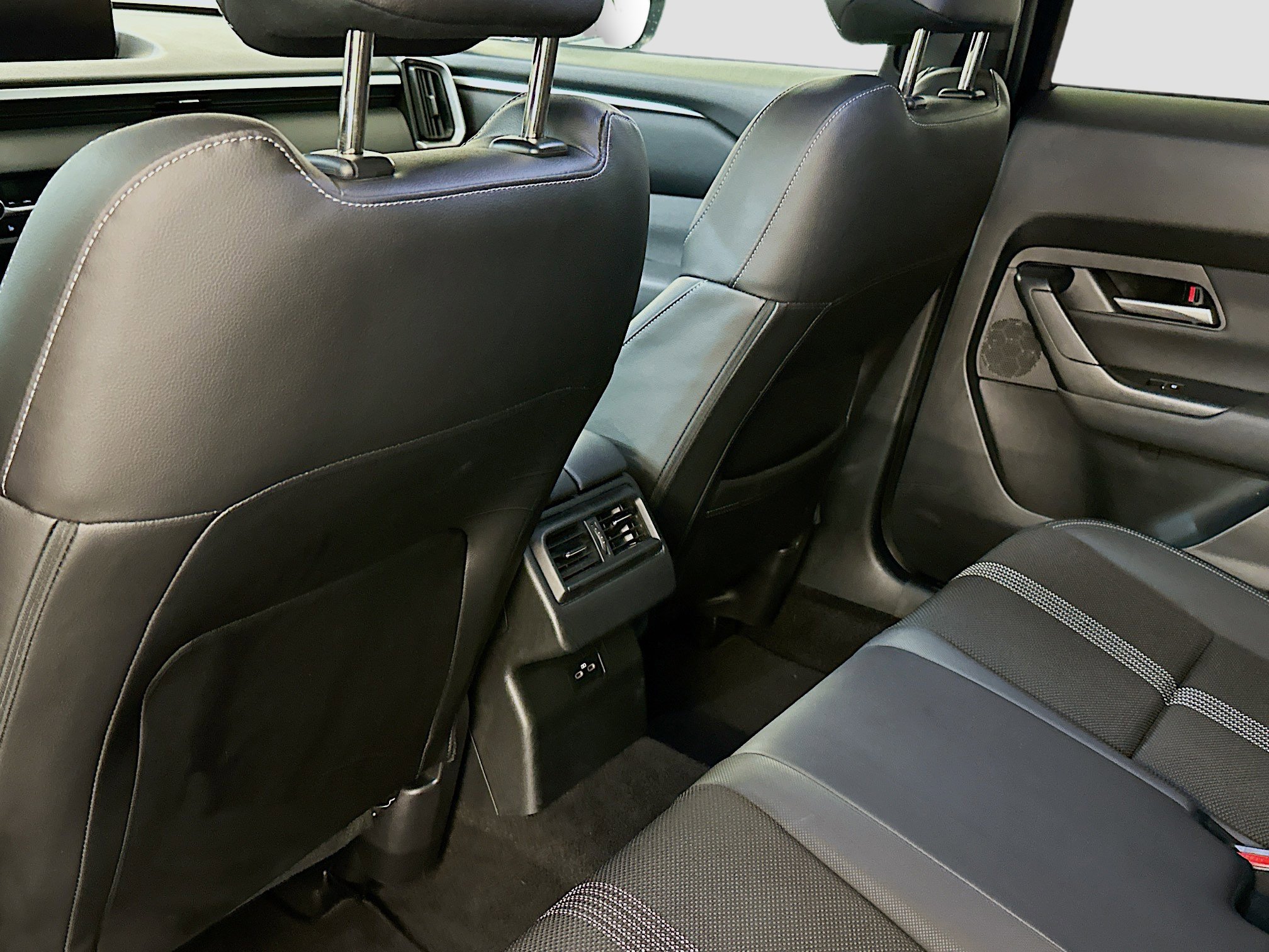 Used 2025 MAZDA CX-50 AWD 2.5 S w/ Preferred Package image 28