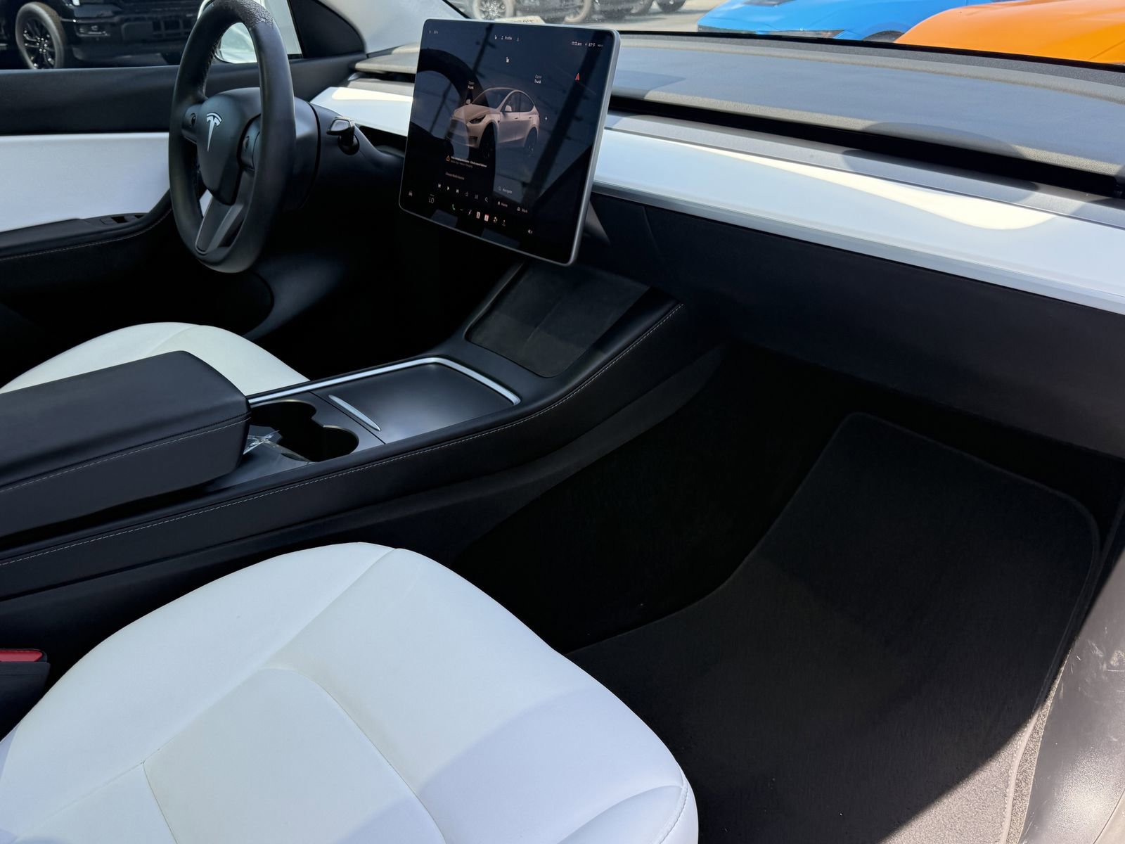 Used 2022 Tesla Model Y Long Range AWD/4WD image 11