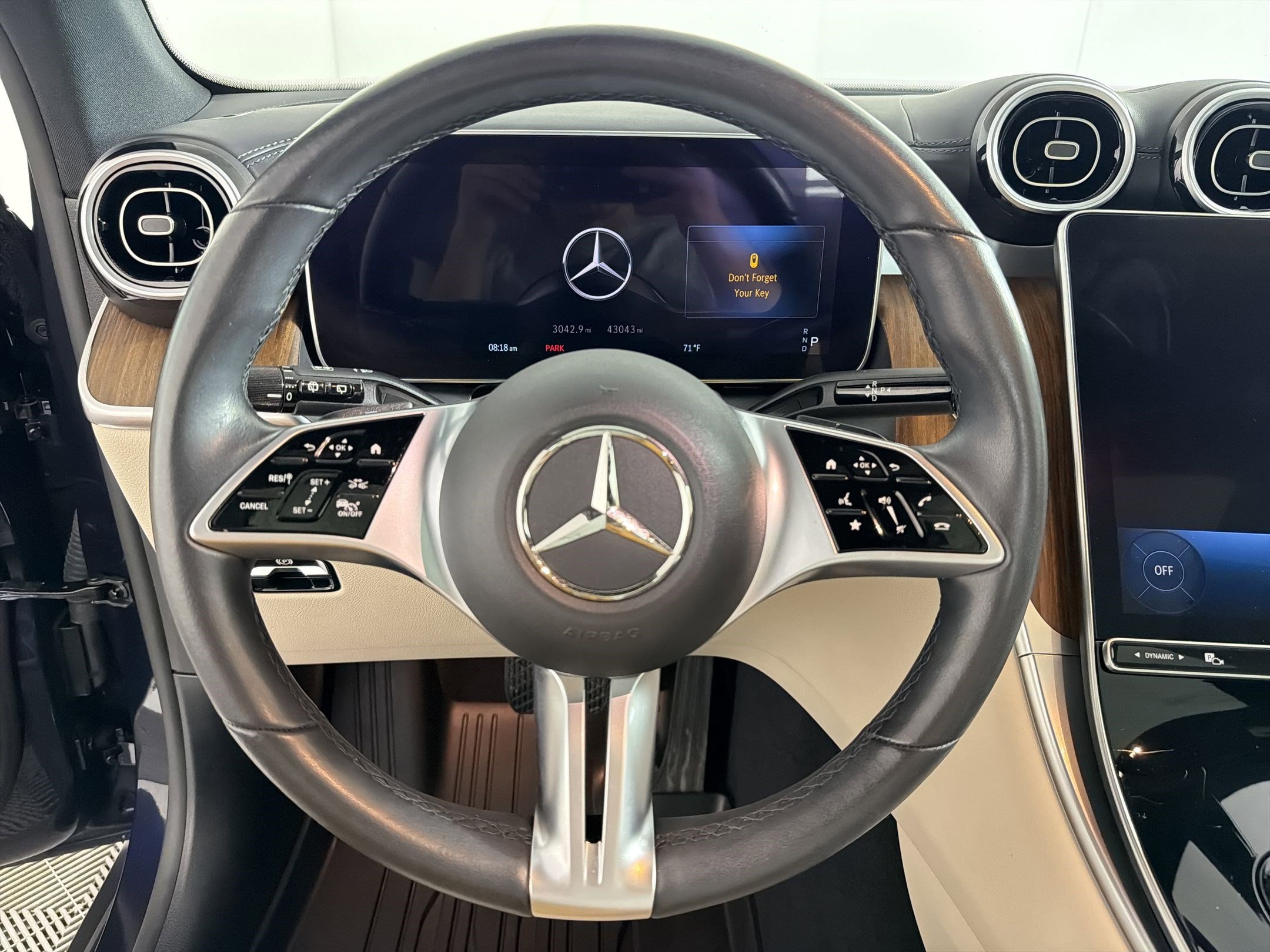 Used 2023 Mercedes-Benz GLC 300 4MATIC image 18