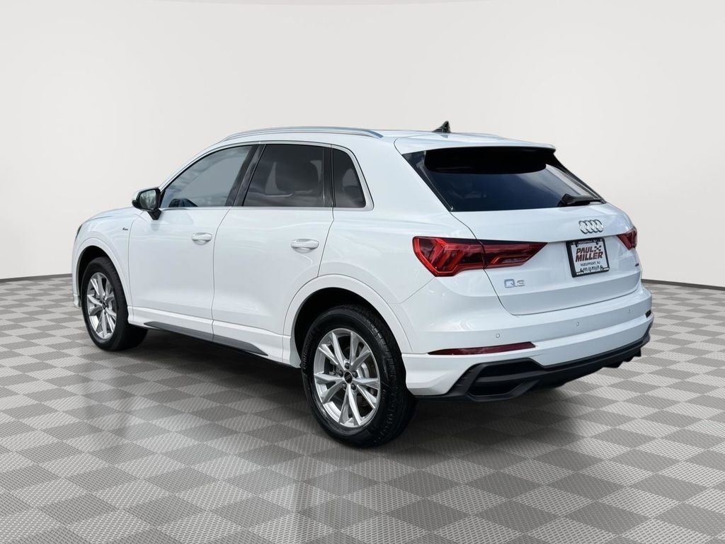 Used 2025 Audi Q3 2.0T Premium w/ Convenience Package AWD/4WD image 5