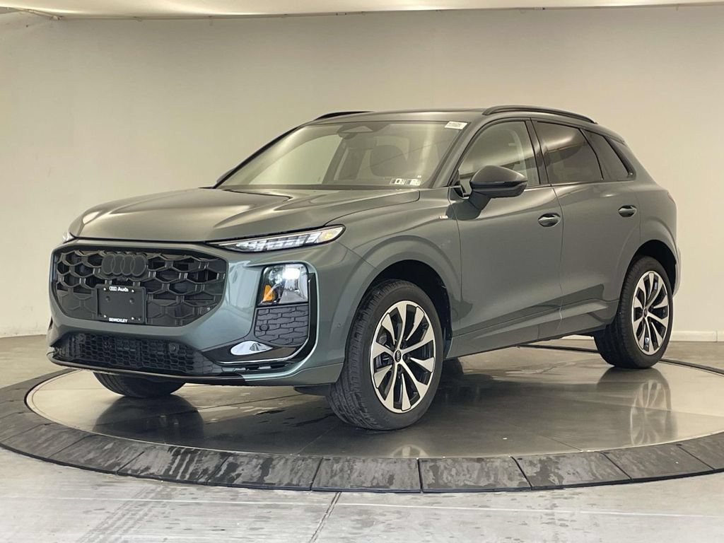 New 2026 Audi Q3 quattro 2.0T AWD/4WD image 1