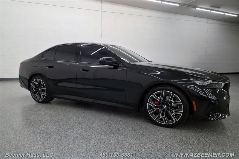 Used 2026 BMW 530i w/ M Sport Package RWD image 10