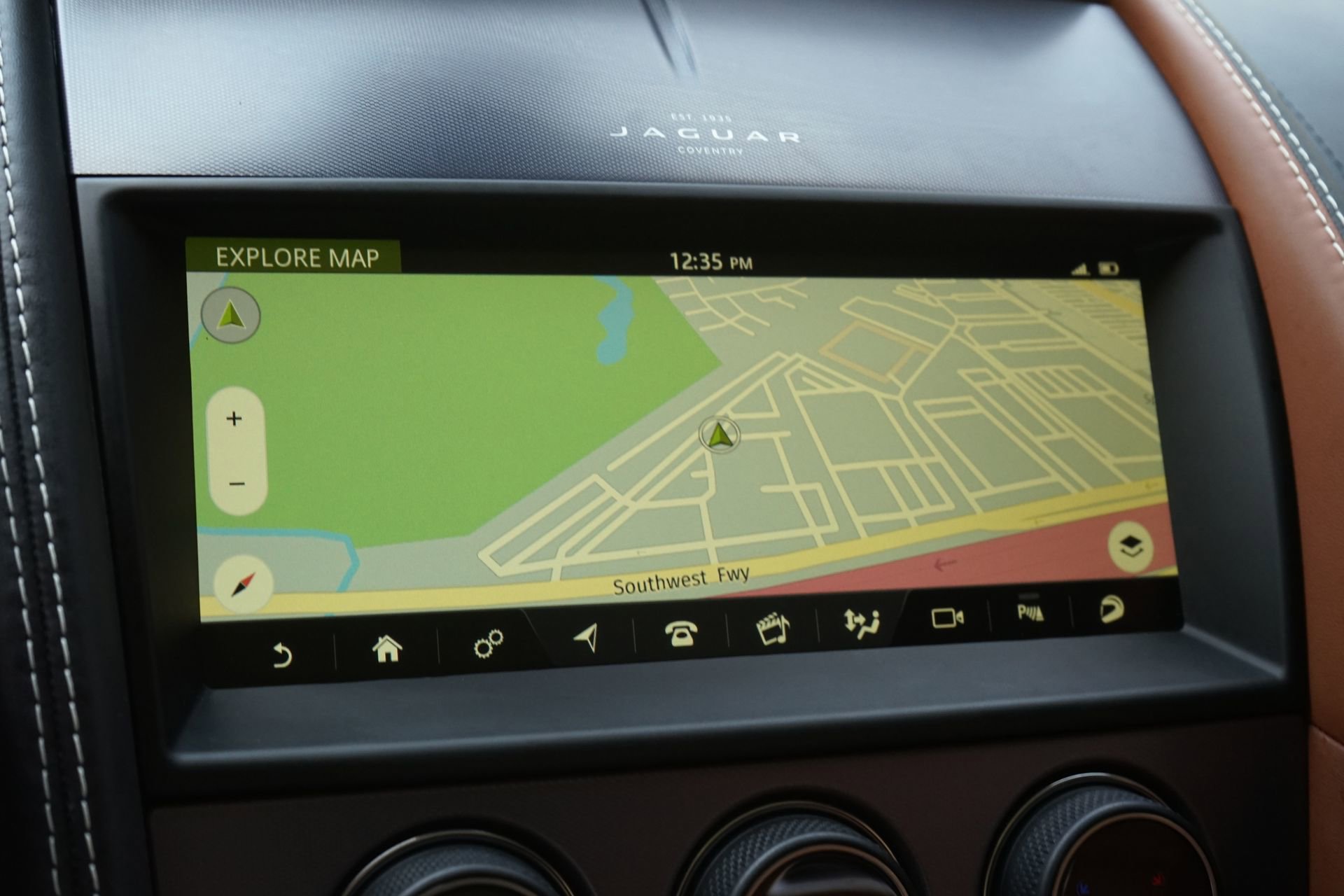 Used 2023 Jaguar F-TYPE Coupe RWD image 8