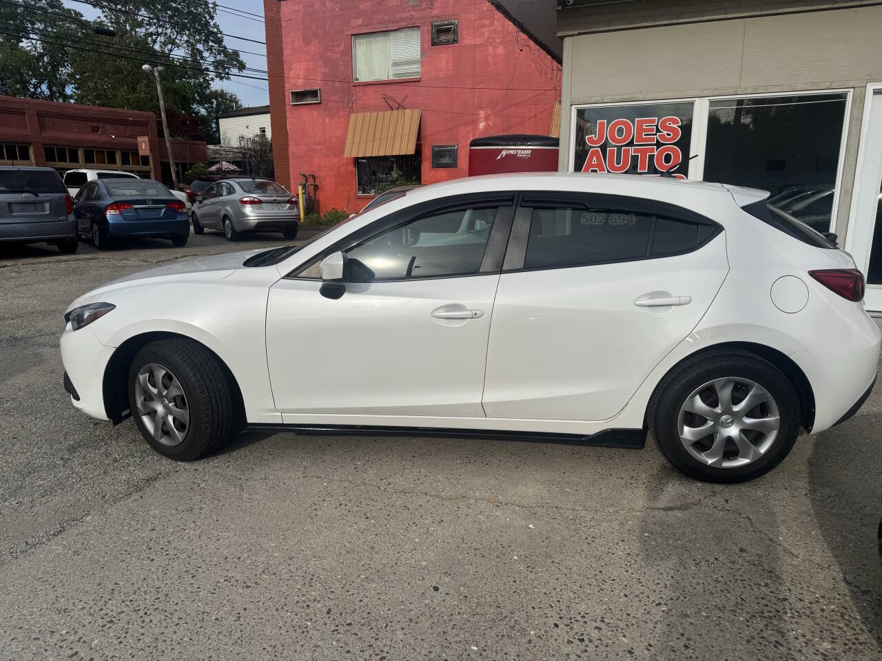 Used 2015 MAZDA MAZDA3 i Sport FWD image 4