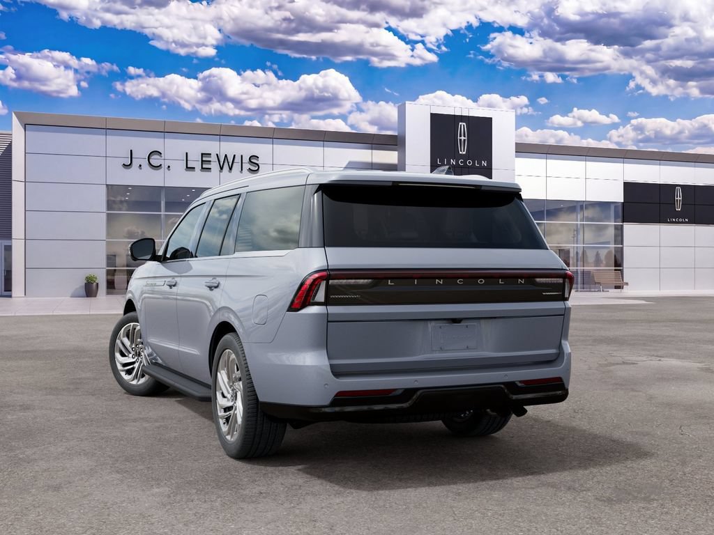 New 2027 Lincoln Navigator Premiere RWD image 4