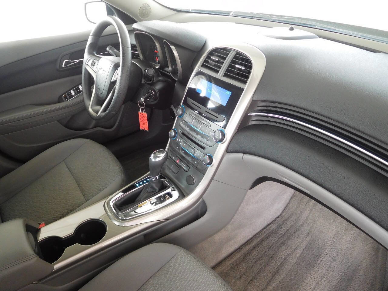 Used 2013 Chevrolet Malibu LS image 18