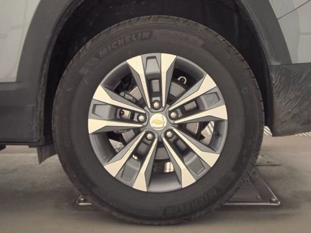 Used 2026 Chevrolet Equinox LT AWD/4WD image 22