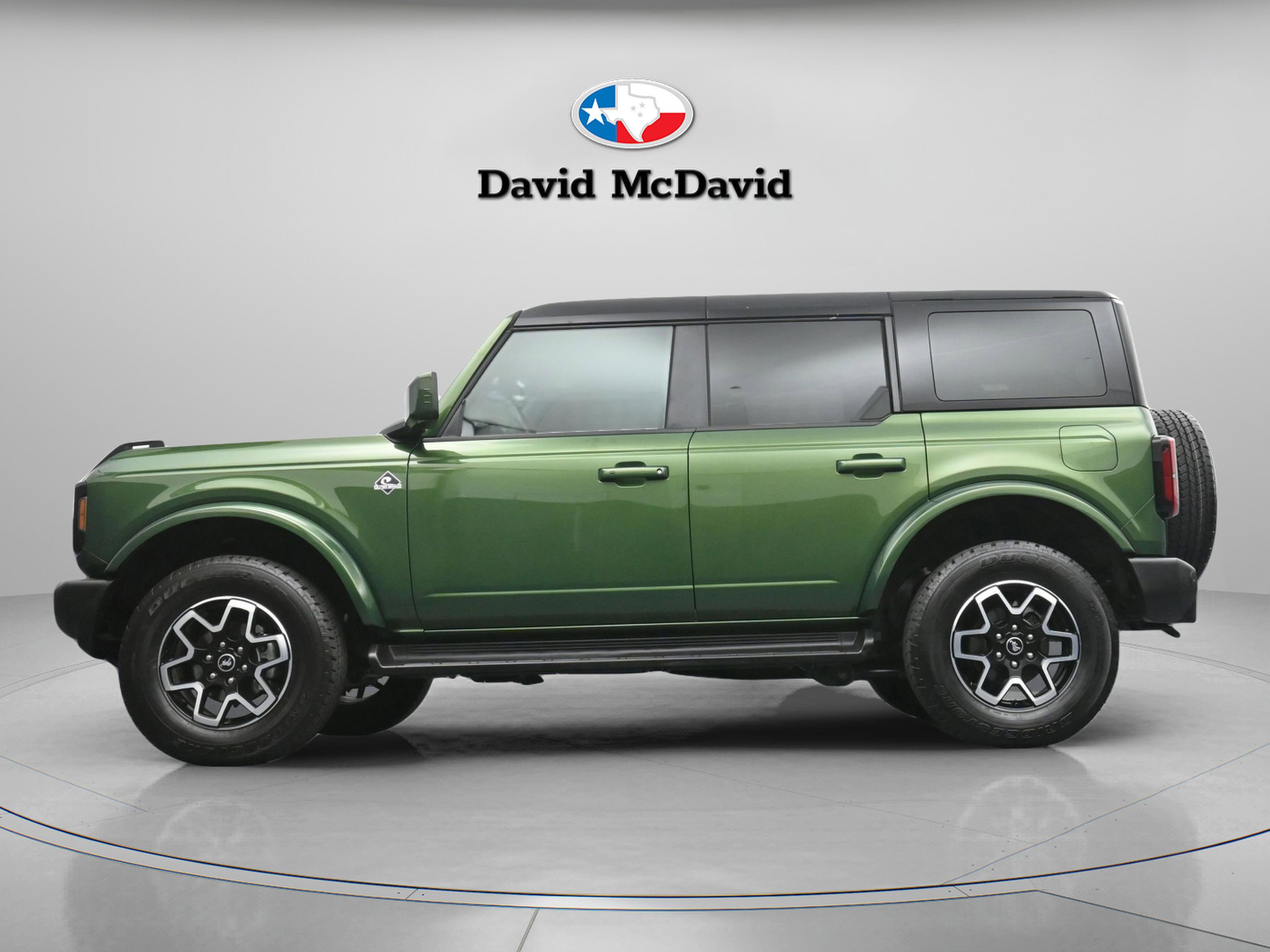 Used 2025 Ford Bronco Outer Banks image 6
