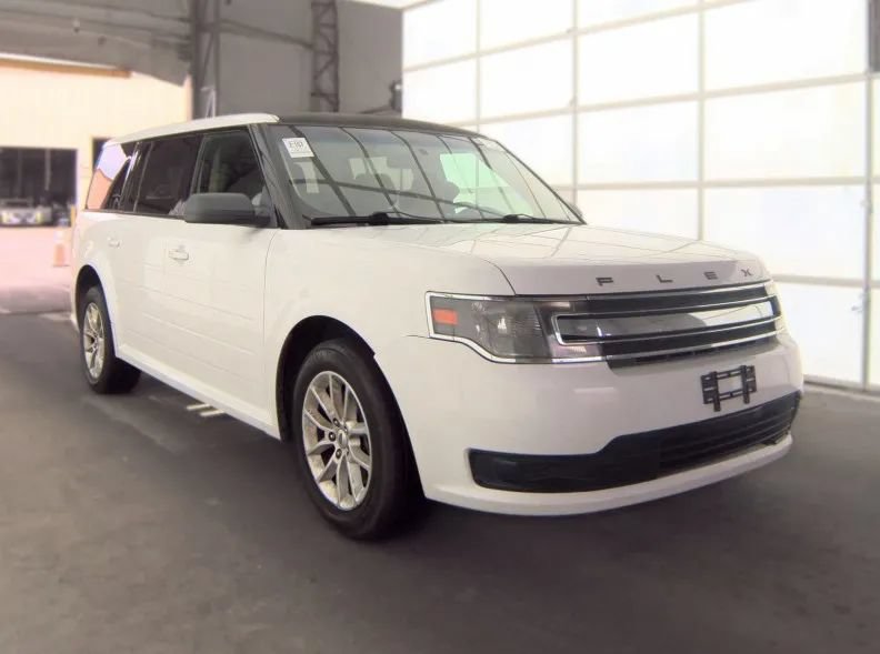 Used 2017 Ford Flex SE FWD image 1