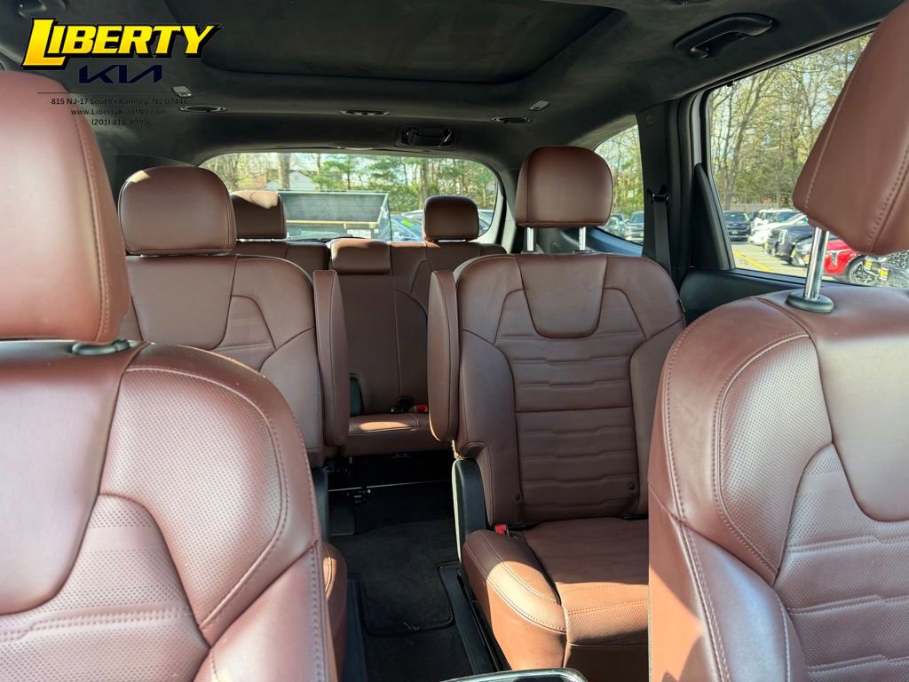 Used 2024 Kia Telluride SX Prestige image 11