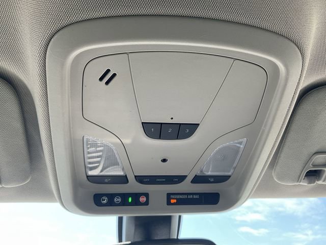 Used 2017 Chevrolet Impala LT w/ Convenience Package FWD image 15