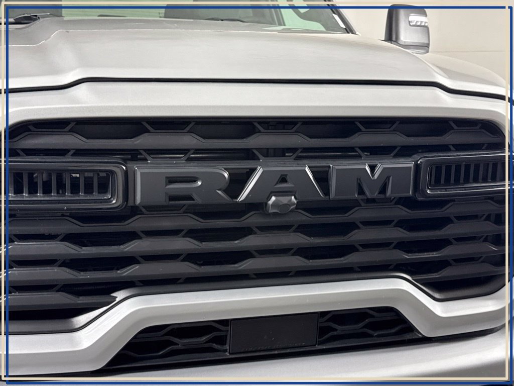 Used 2026 RAM 2500 Big Horn AWD/4WD image 4