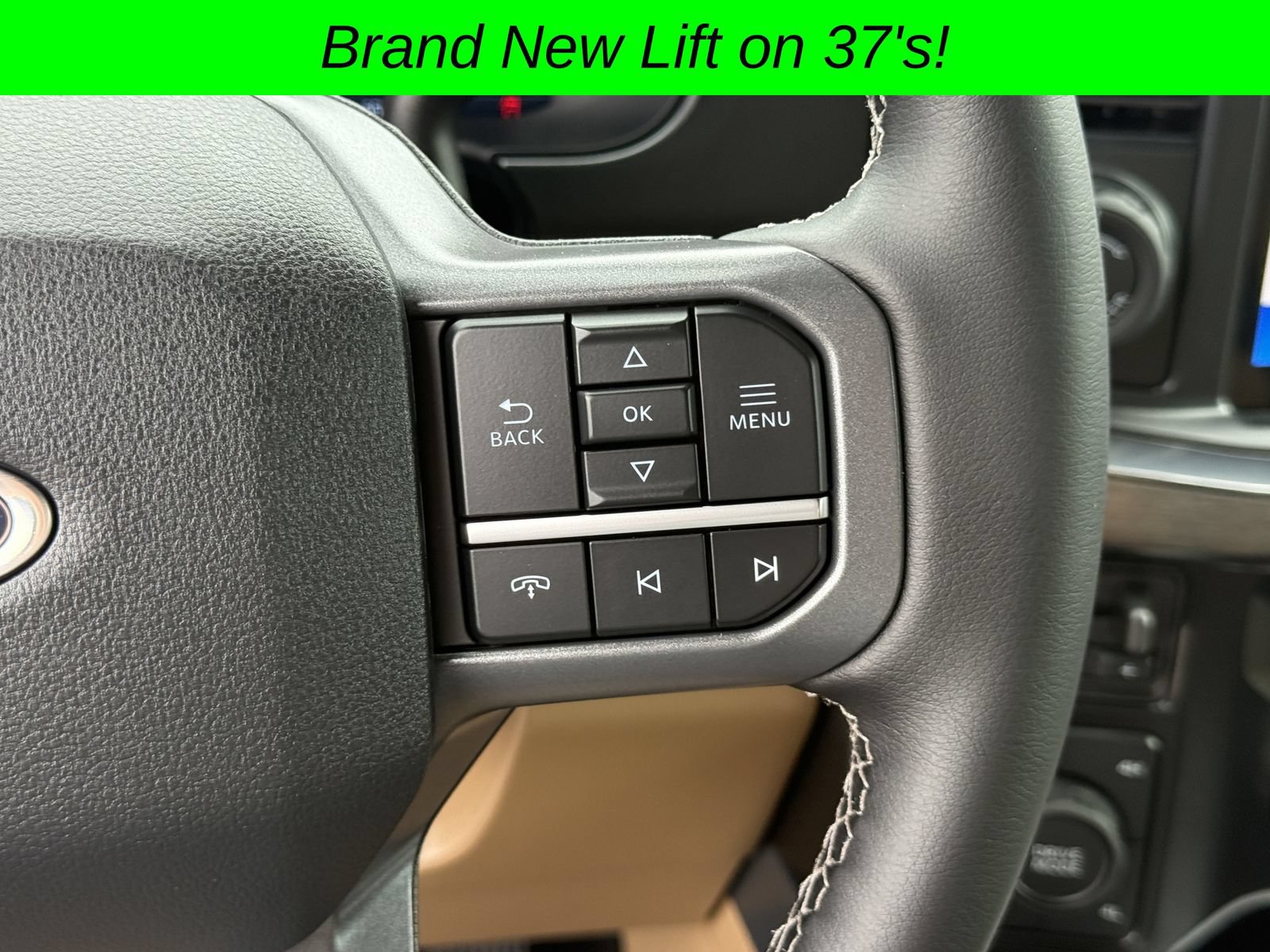 Used 2025 Ford F350 Lariat w/ Lariat Ultimate Package AWD/4WD image 34