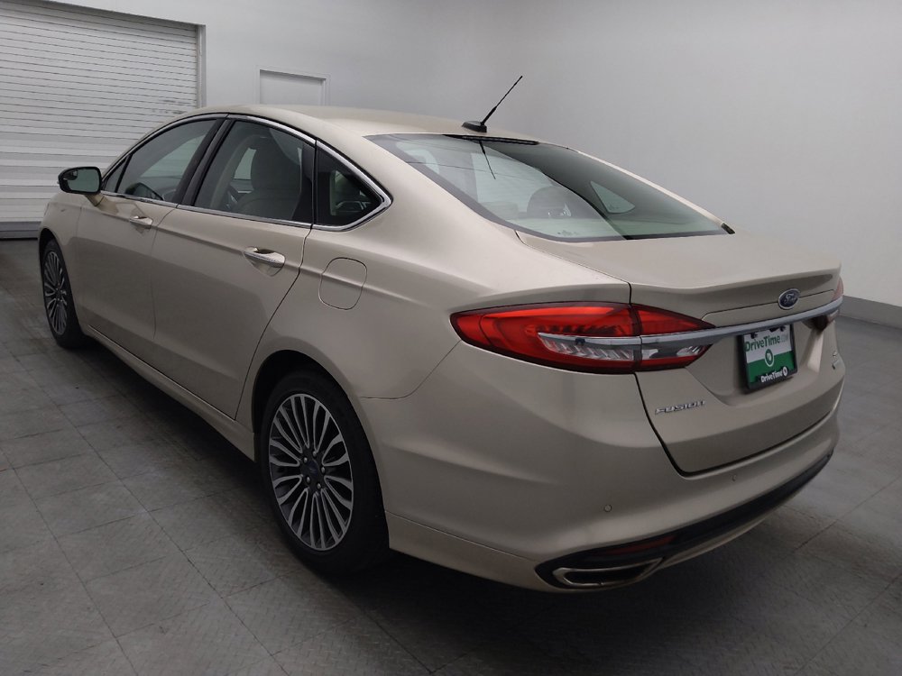 Used 2018 Ford Fusion SE w/ Fusion SE Technology Package FWD image 5