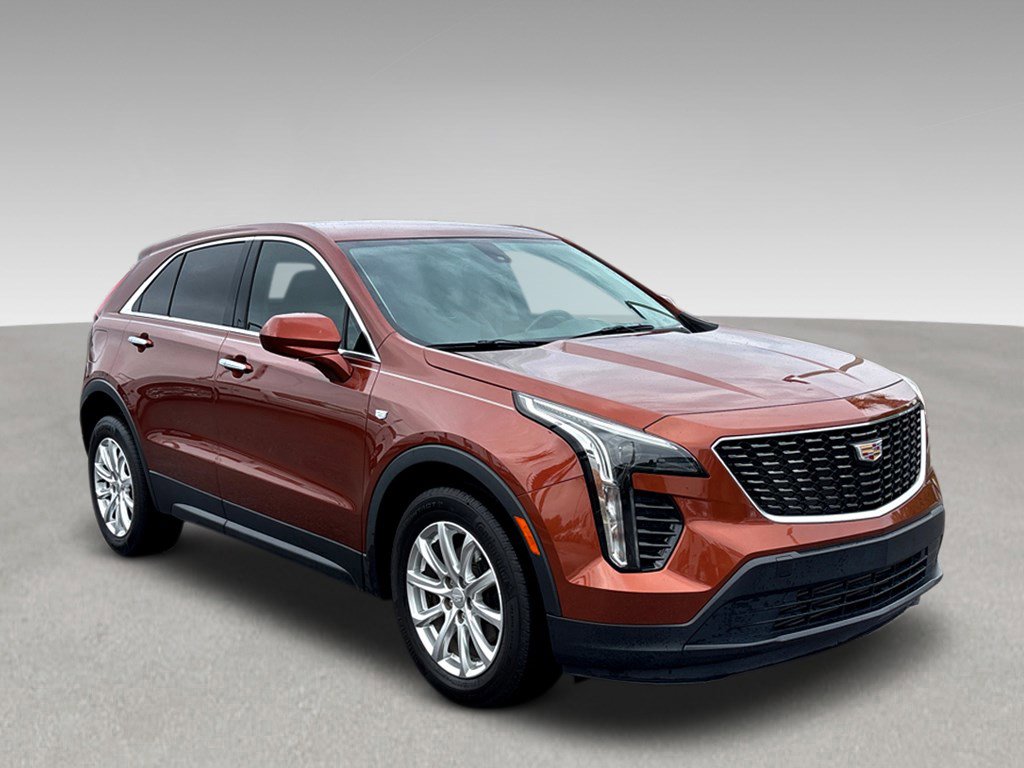 Used 2019 Cadillac XT4 Luxury FWD image 1
