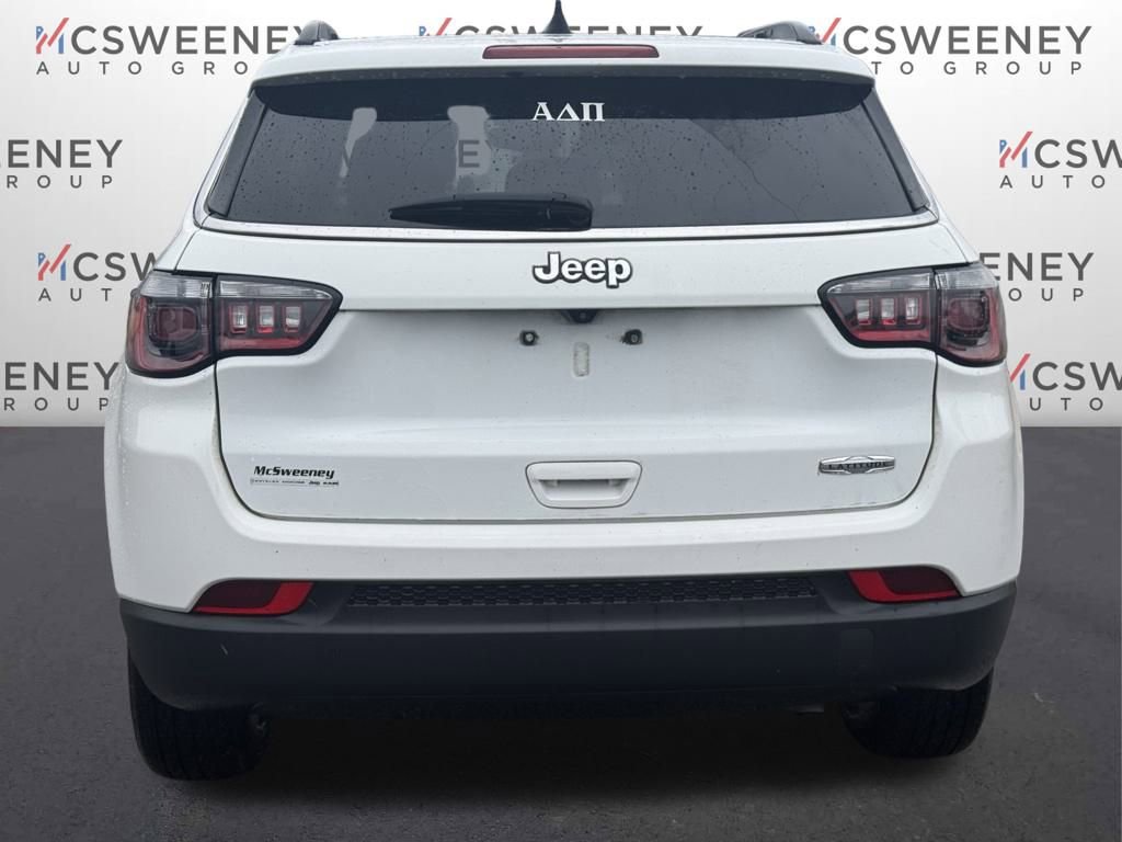 Used 2022 Jeep Compass Latitude image 4