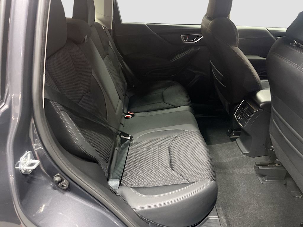 Used 2024 Subaru Forester Premium image 28