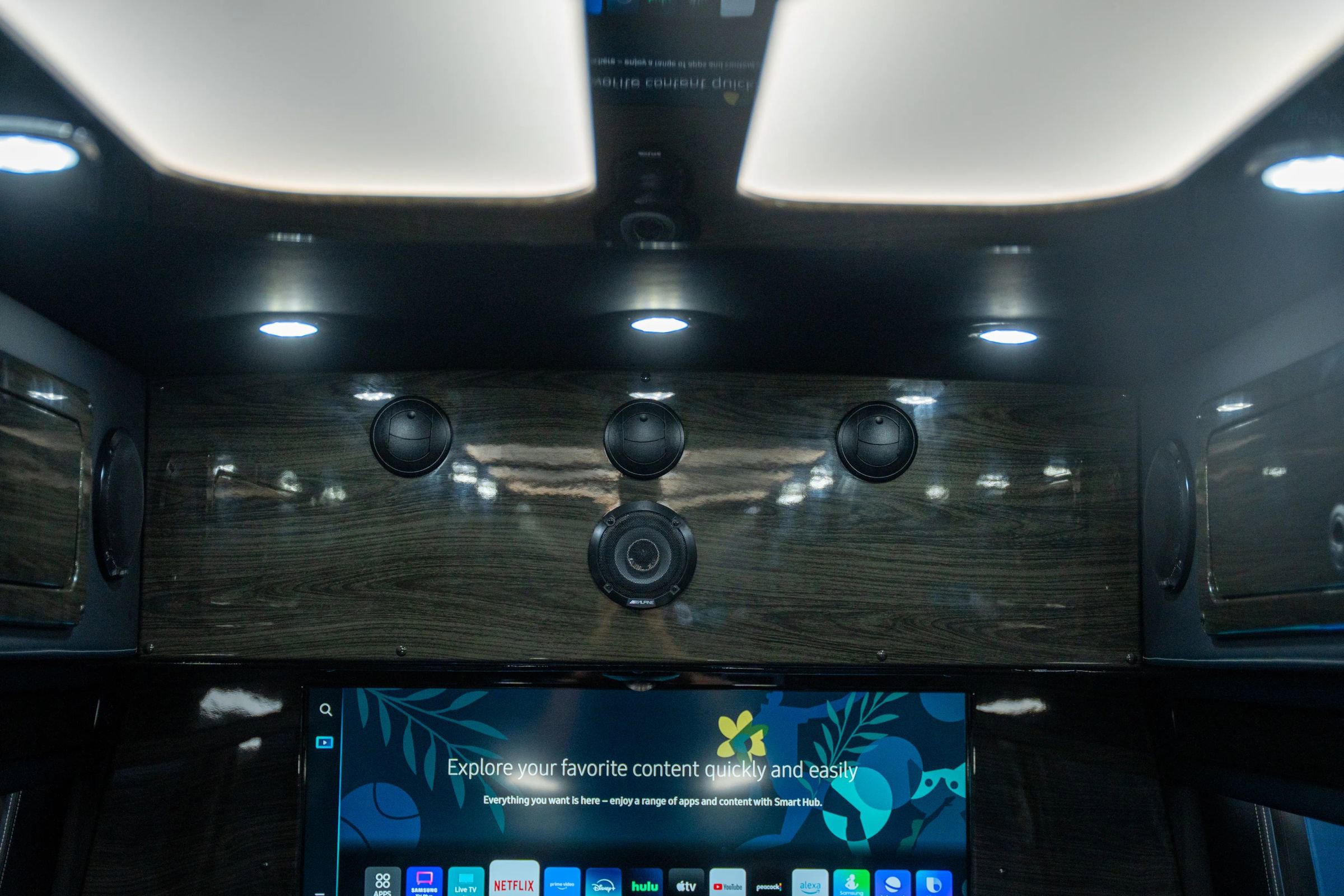 Used 2024 Mercedes-Benz Sprinter 3500 image 23