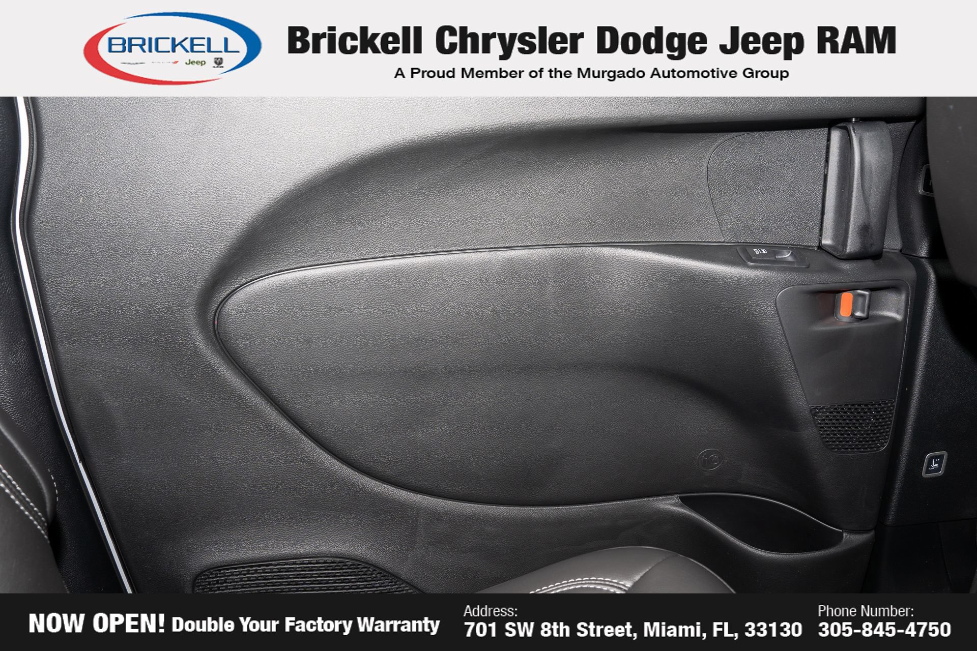New 2027 Chrysler Pacifica Select FWD image 12