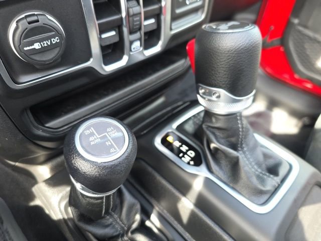 Used 2025 Jeep Wrangler Sahara 4xe w/ Safety Group image 43